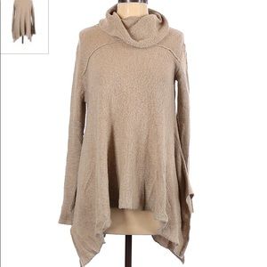 Umgee tan sweater